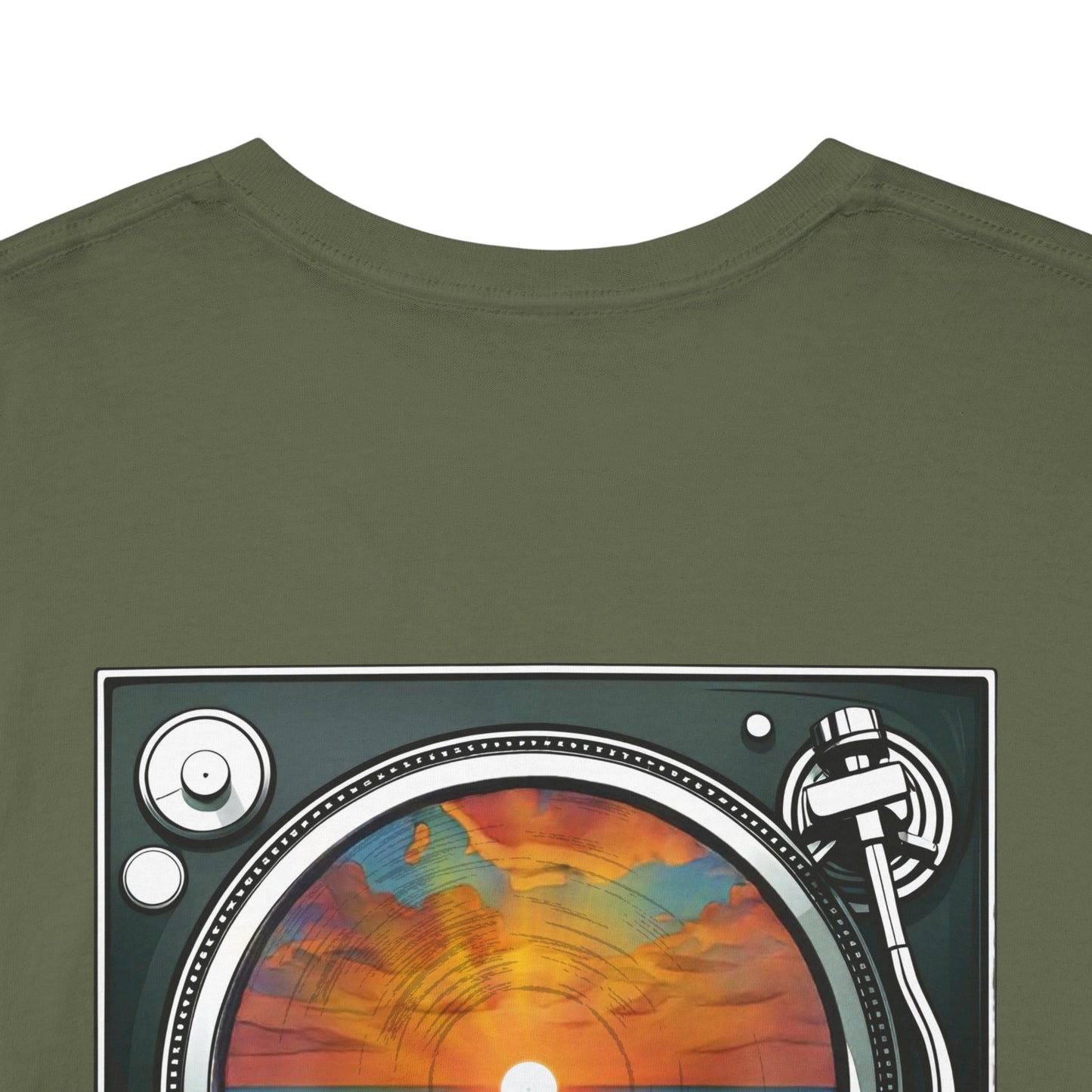 SUN SETS & SEA Unisex Heavy Cotton Tee
