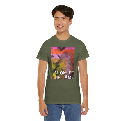 UN ŌM ET UNE ÂME Unisex Heavy Cotton Tee