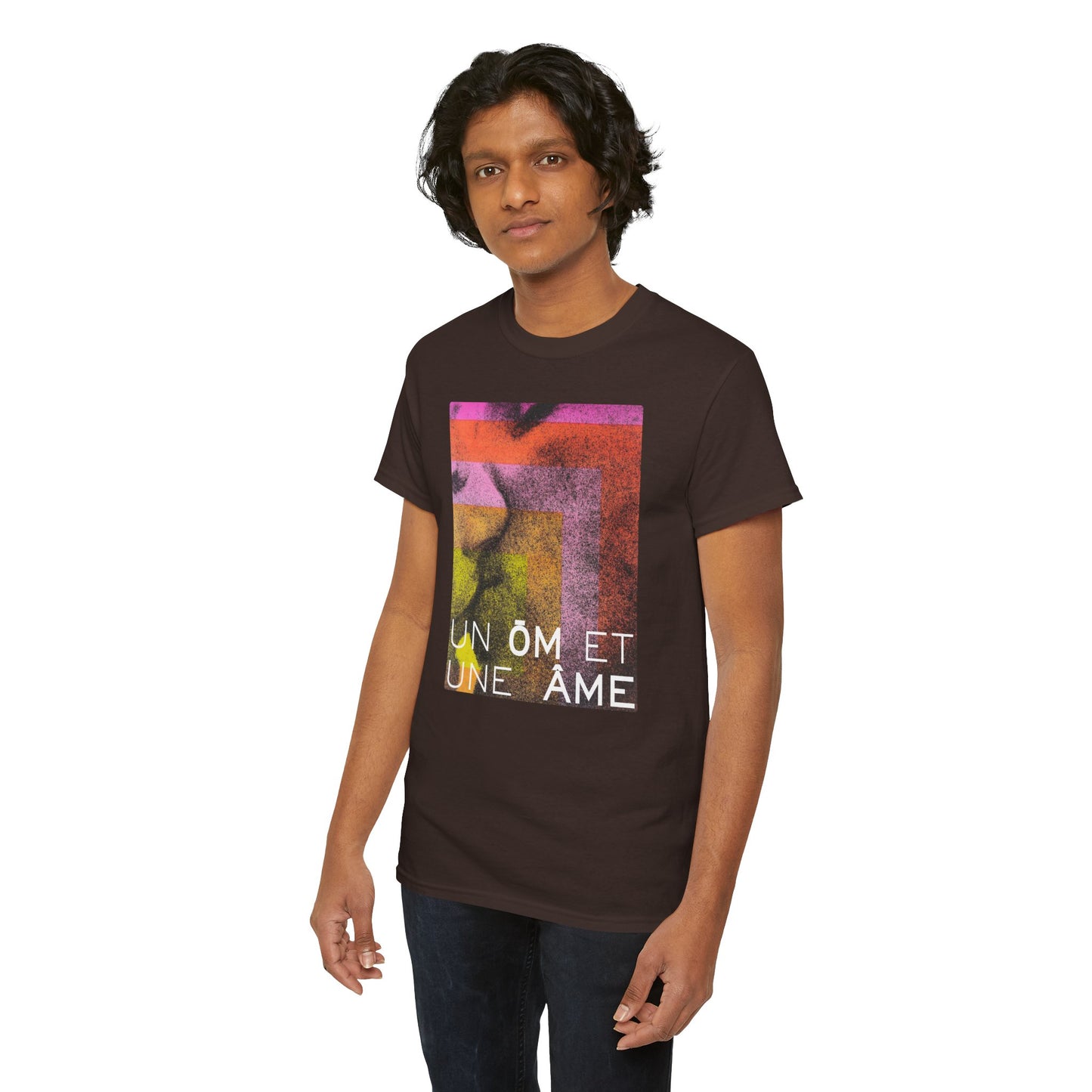UN ŌM ET UNE ÂME Unisex Heavy Cotton Tee