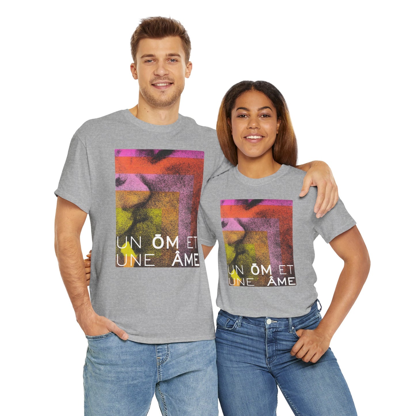 UN ŌM ET UNE ÂME Unisex Heavy Cotton Tee