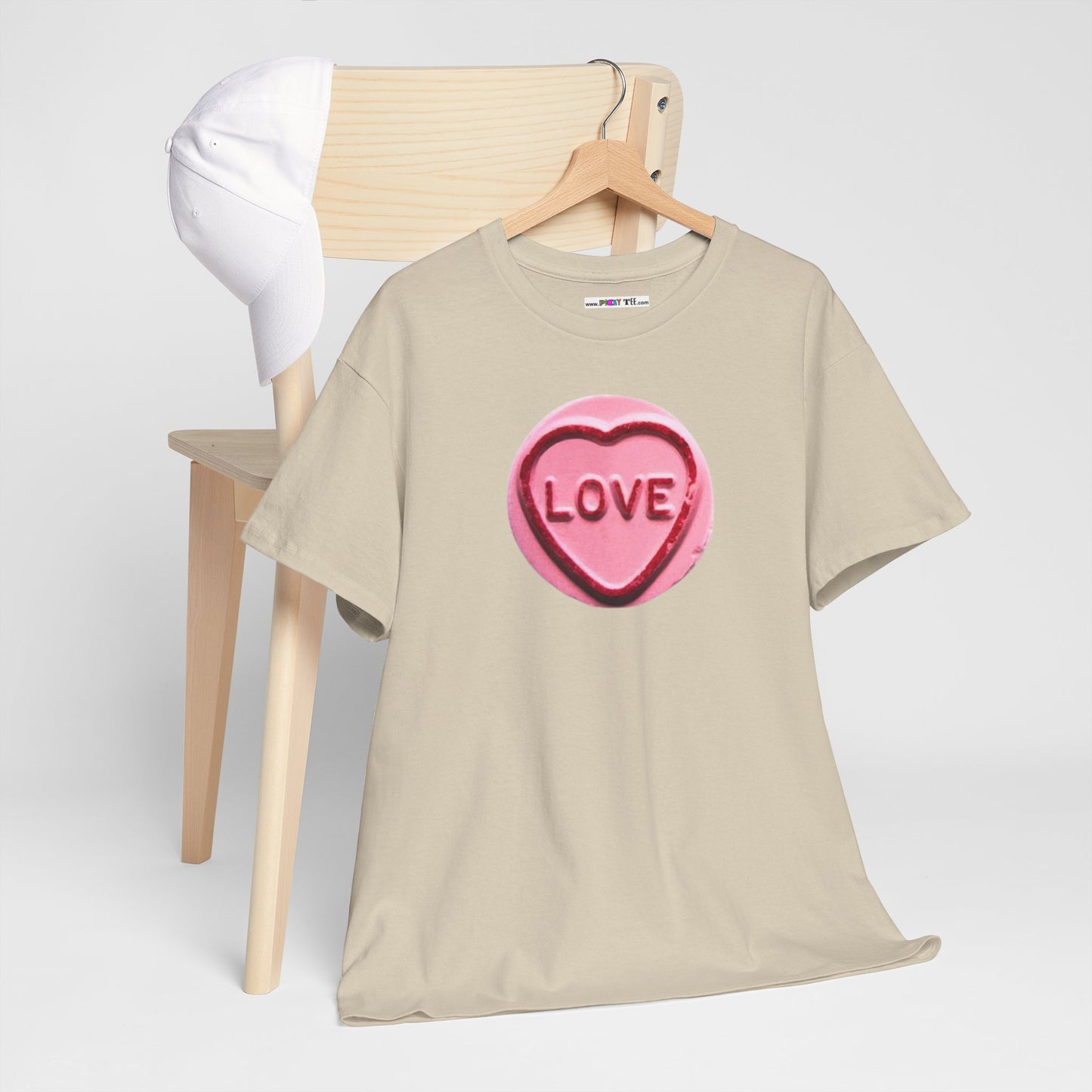 SWEETHEARTLOVE Unisex Heavy Cotton Tee