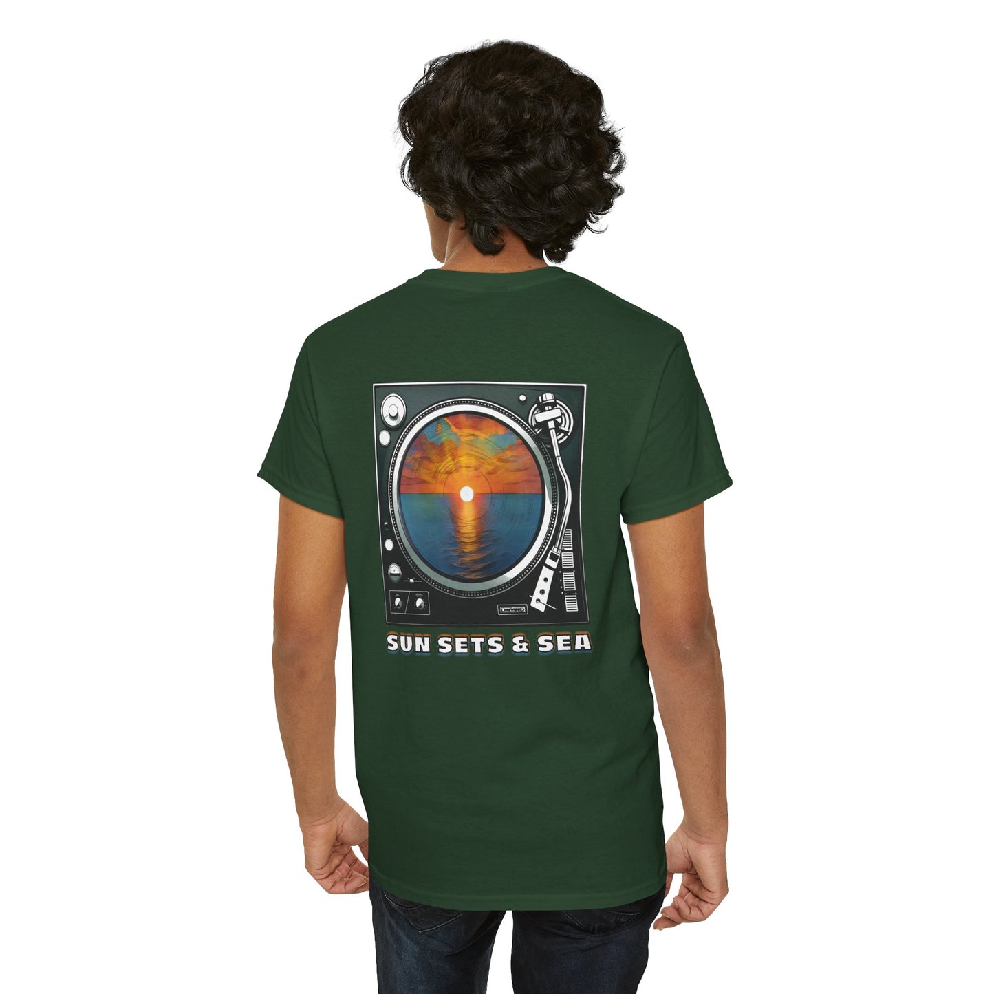 SUN SETS & SEA Unisex Heavy Cotton Tee