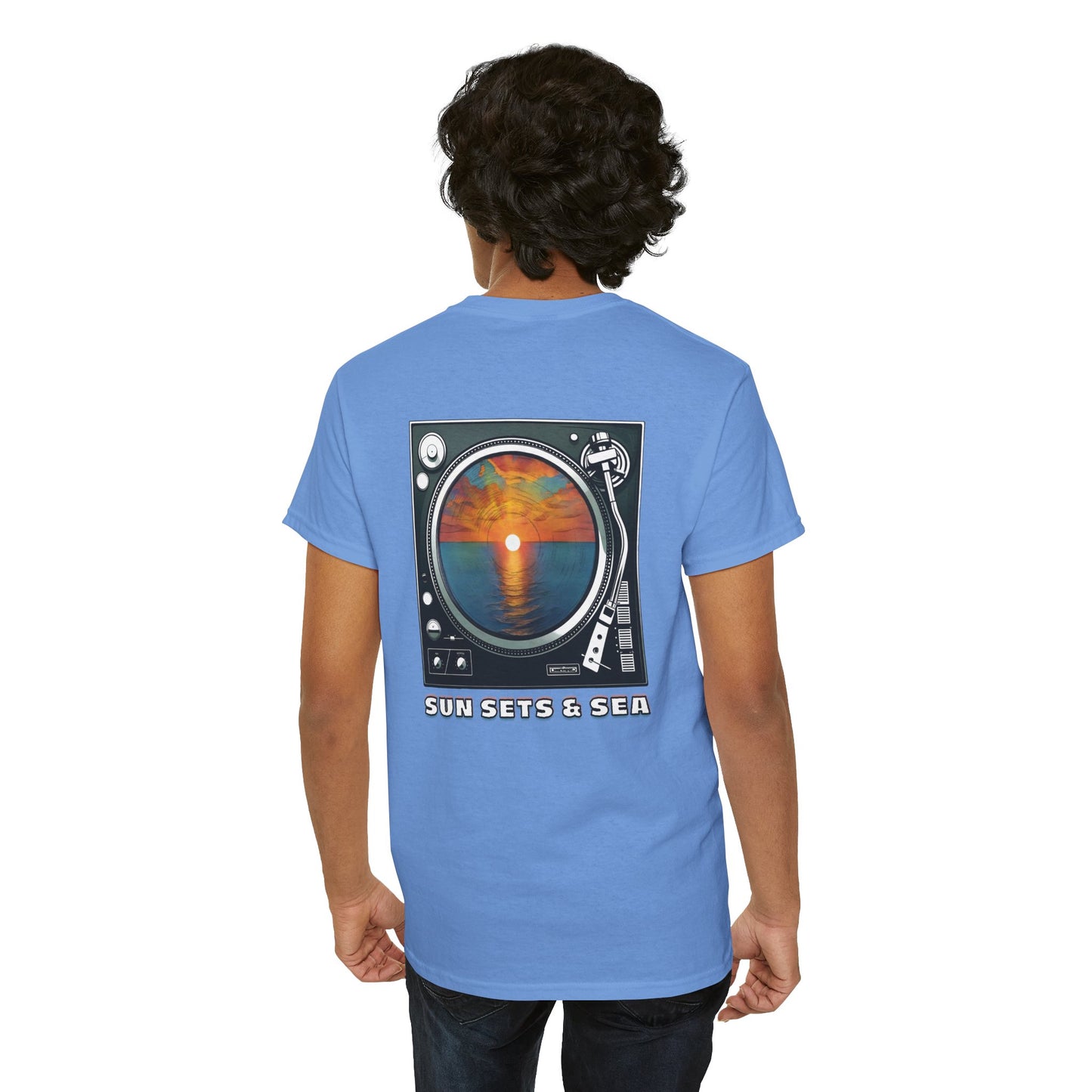 SUN SETS & SEA Unisex Heavy Cotton Tee